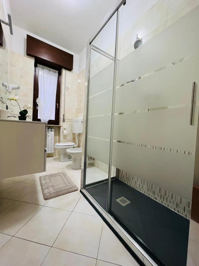 Casa Vacanza Elena 2 เวโรนา ภายนอก รูปภาพ